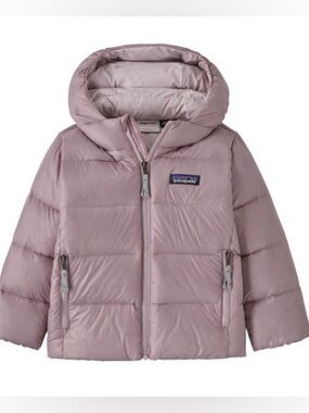 Patagonia Kids Hi Loft Down Sweater Hoody in Dusty Mauve size 5